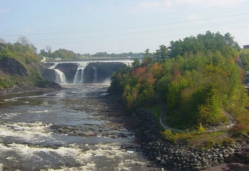 Thumbnail-For-Les Chutes-de-la-Chaudière-Top-View-By-Money911