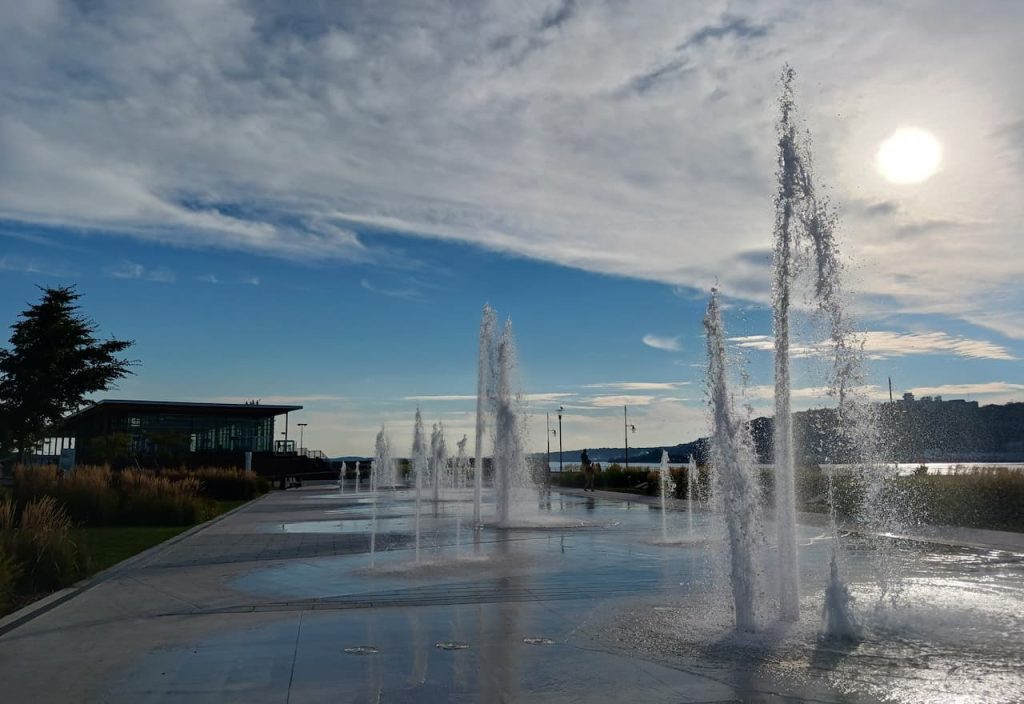 Thumbnail-For-Lévis Ferry Terminal-Fountains-For-Money 911