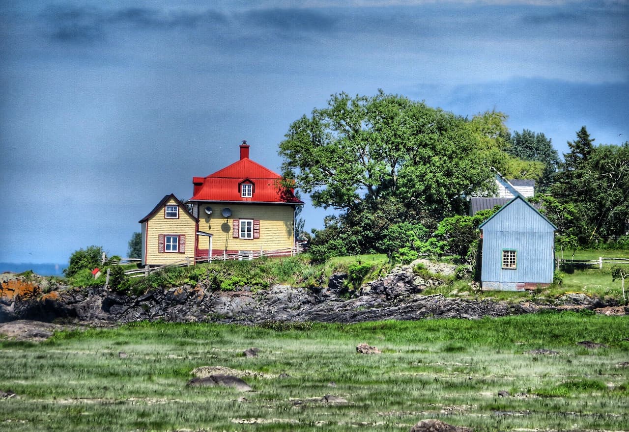 Thumbnail-For-Isle-aux-Grues-Village-By-Money 911