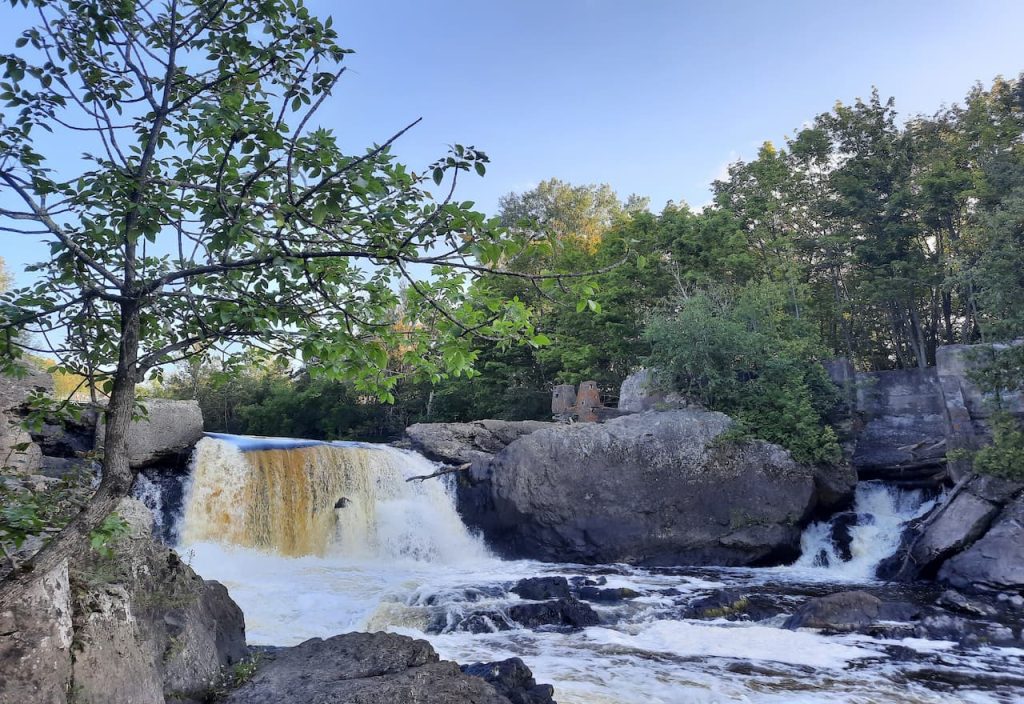 Thumbnail-For-Parc des Chutes-Waterfalls-By-Money 911