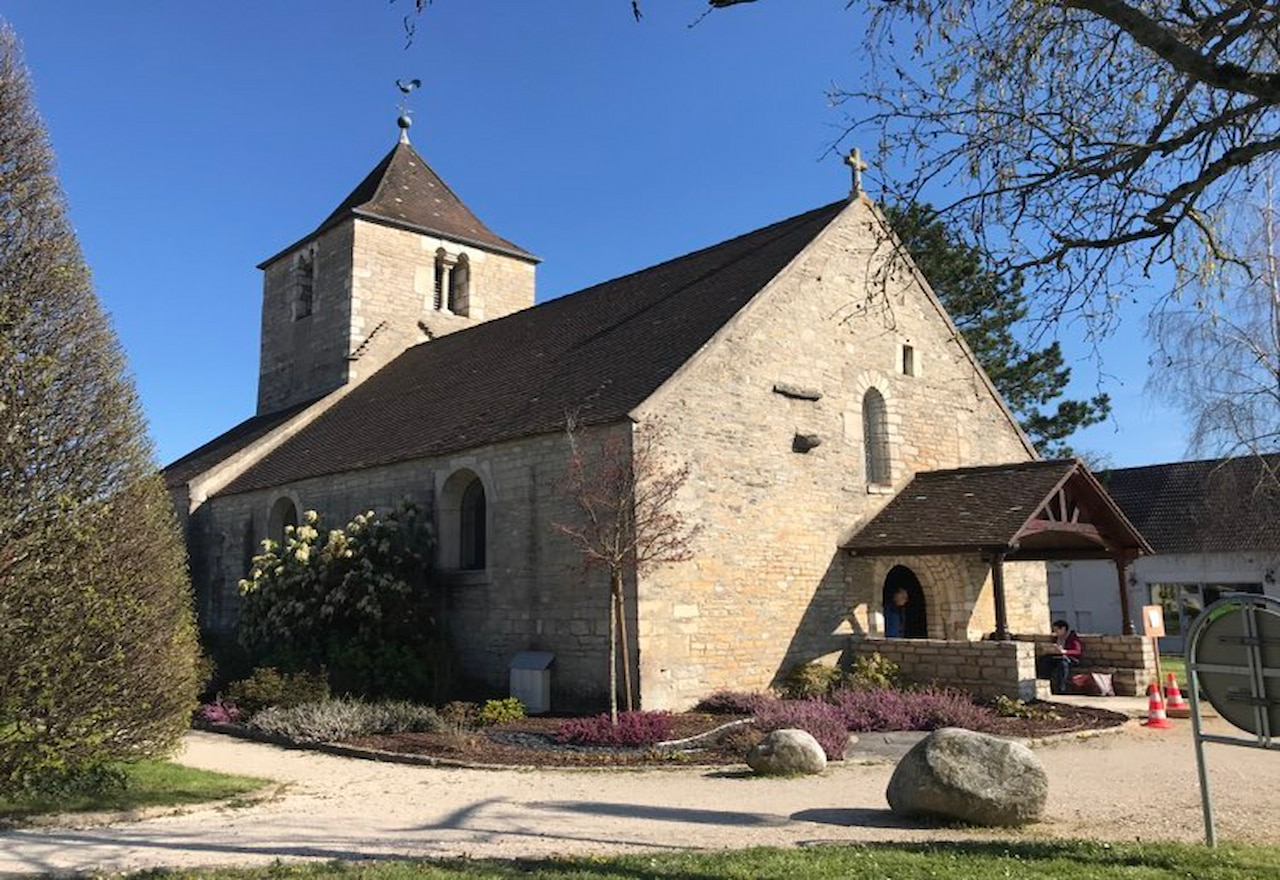 Thumbnail-For-Portail-Église Sainte-Trinité-By-Money 911