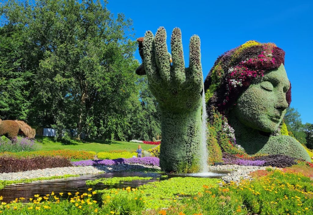 Thumbnail-For-Bois-de-Coulonge Park-Living Sculpture-For-Money 911