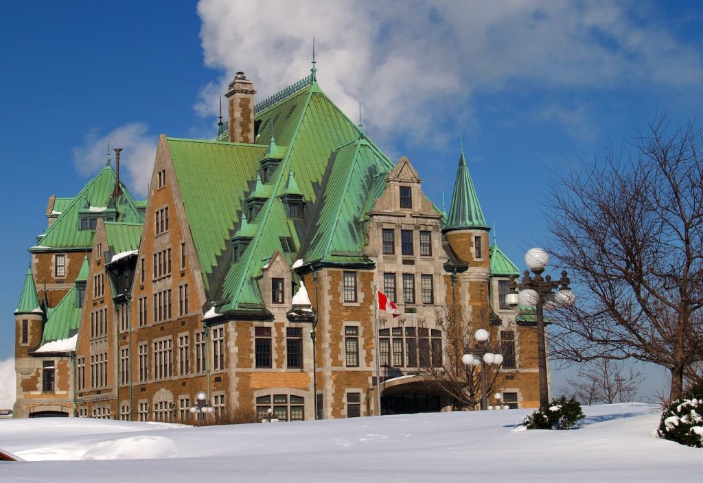 Thumbnail-For-Place Jean-Pelletier-For-Money 911