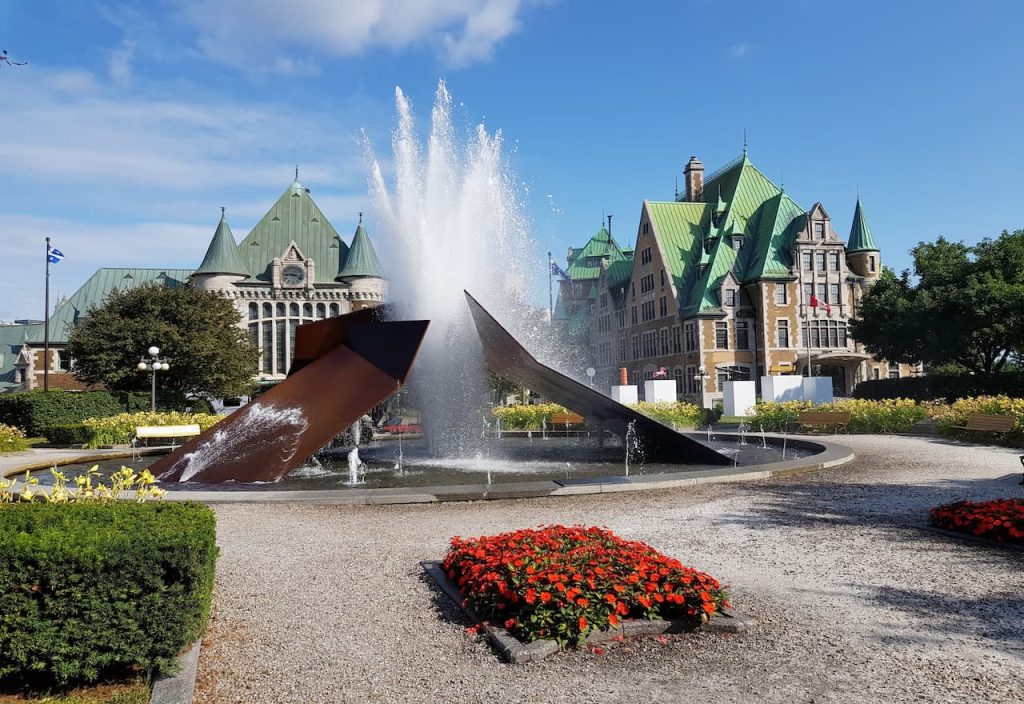 Thumbnail-For-Place Jean-Pelletier-Fountain-For-Money 911